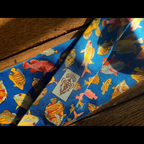 GUCCI Silk Fish 🐠 Tie